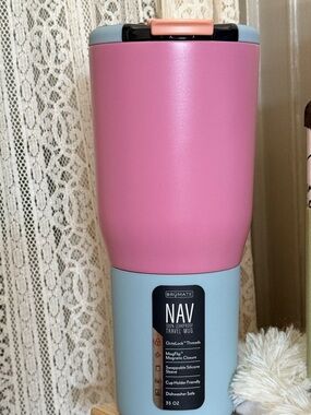 BrüMate NAV Travel Mug in Pink and Light Blue